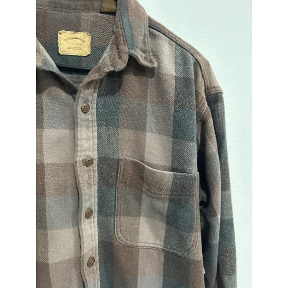 Vintage St Johns Bay Plaid Button Up Heavyweight Flannel Shirt Front Pocket SZ L - Picture 4 of 9
